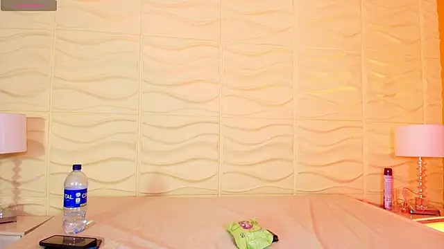 EvaaFoxxy1's cam snapshot