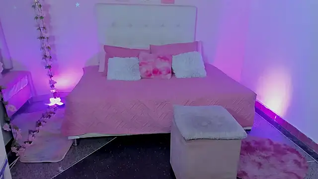 ScarlettDreamss7 live sex cam