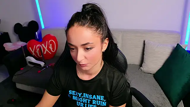 LilithBlaze_'s cam snapshot