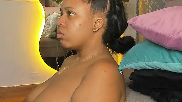 Yiseth_02 live sex cam