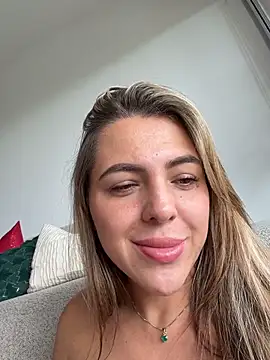 camila_vanucci- live sex cam