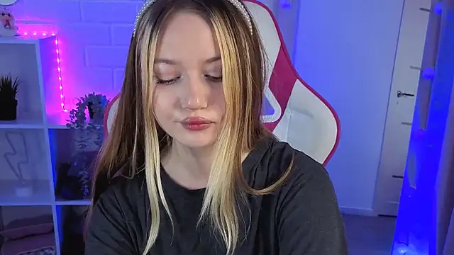 SweetieAngela's cam snapshot