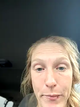 GoldenFlameGoddess's cam snapshot