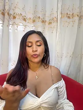 MonicaMoret's cam snapshot