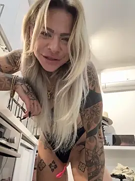 Divina_X_ live sex cam