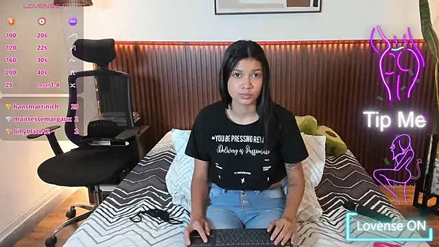 Selena_fox66's cam snapshot