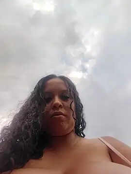 You-sexy-starr's cam snapshot