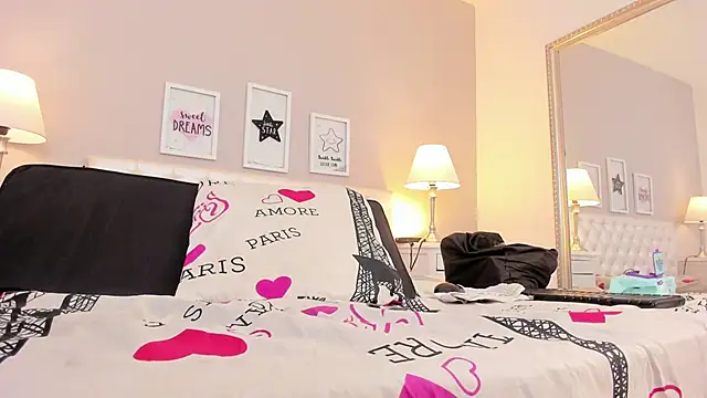 megan_loviitz's cam snapshot