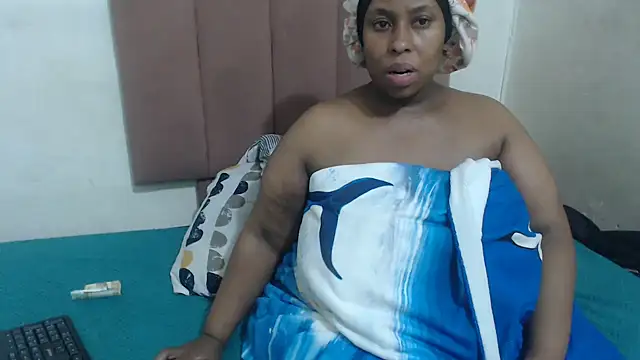 Chubby_Queenx255's cam snapshot