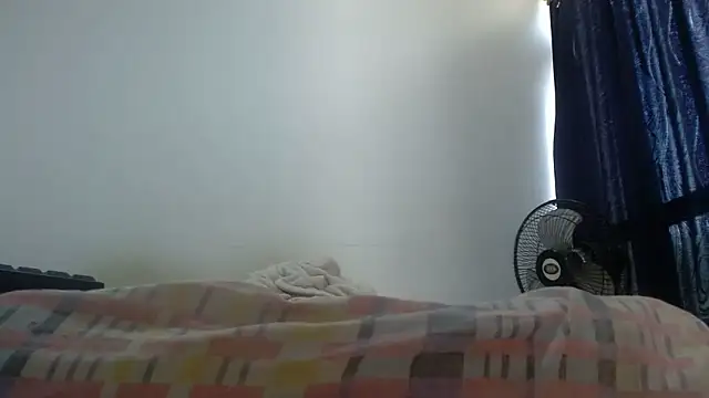 nicolle_milf1978 live sex cam