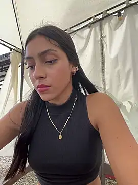 Ema_azel live sex cam