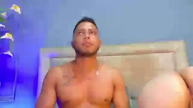 tony_megan's cam snapshot