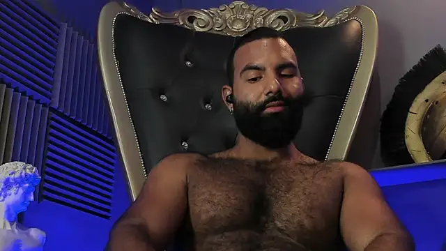 BeardAndrew live sex cam