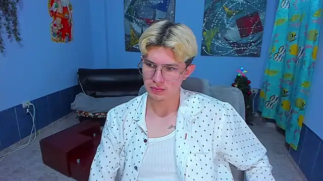 patrik_027's cam snapshot