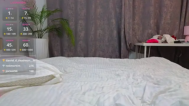 Milana15 live sex cam