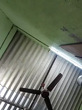 Tamilselviroja-'s cam snapshot