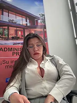 LIZ-06_'s cam snapshot