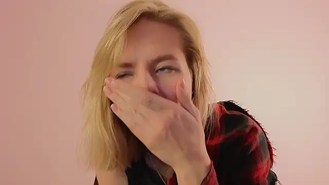 BaileyBernos's cam snapshot