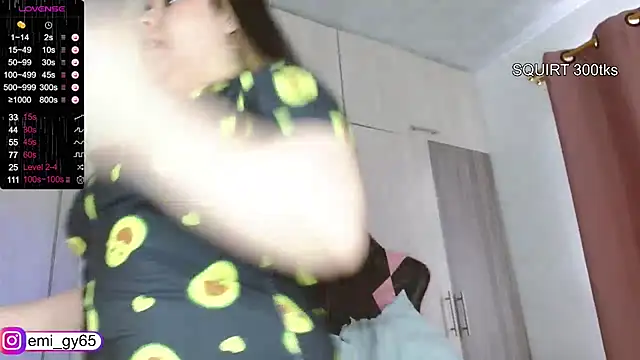 emilyn_grey1's cam snapshot