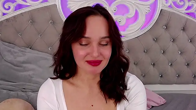 MeIisaLove's cam snapshot