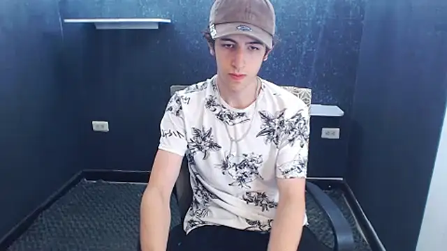 Kerverr_'s cam snapshot