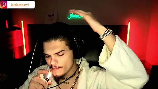 JordanShow live sex cam