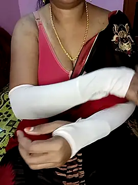 KannadaTamilTeluguBeauty's cam snapshot