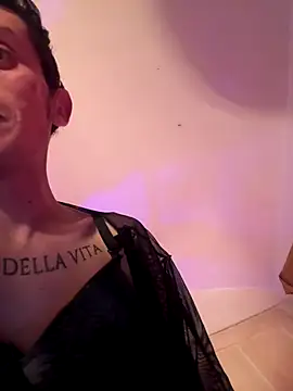 Dildapassivella's cam snapshot