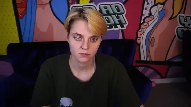 RoxyFlamee's cam snapshot