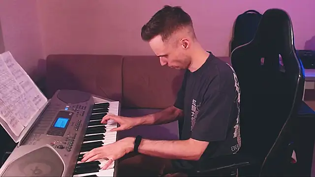 Sweetparker's cam snapshot