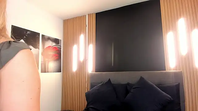 EvaaLovia1's cam snapshot