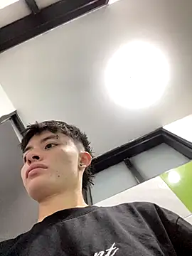 nico_18x live sex cam