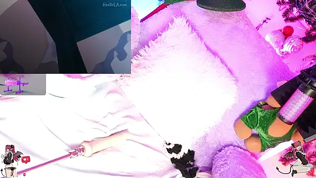 Kira--'s cam snapshot