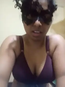 Expose_Queen's cam snapshot