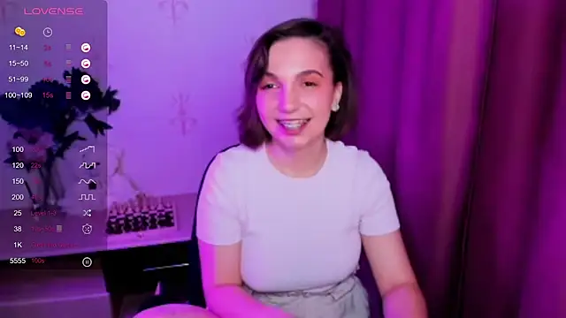 KindHazelHere_'s cam snapshot