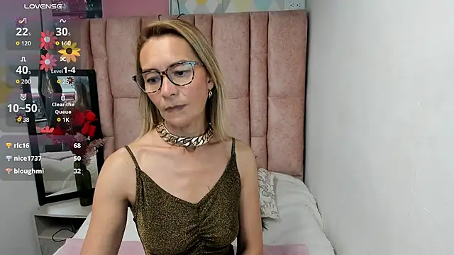 Issa_Milf__'s cam snapshot