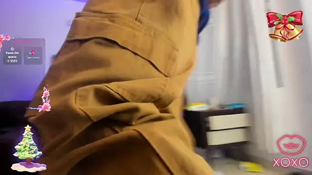 Suckdream1 live sex cam