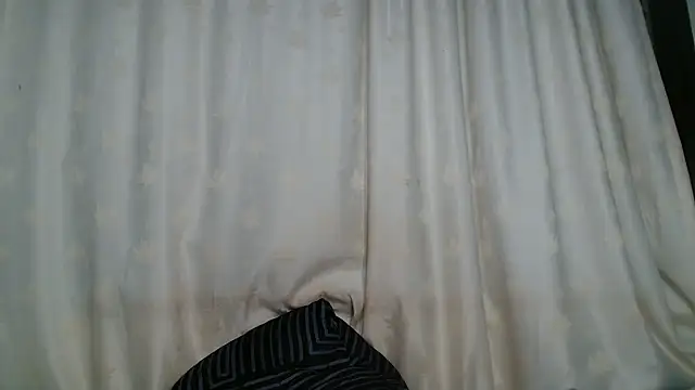 Cuddle_Bear's cam snapshot