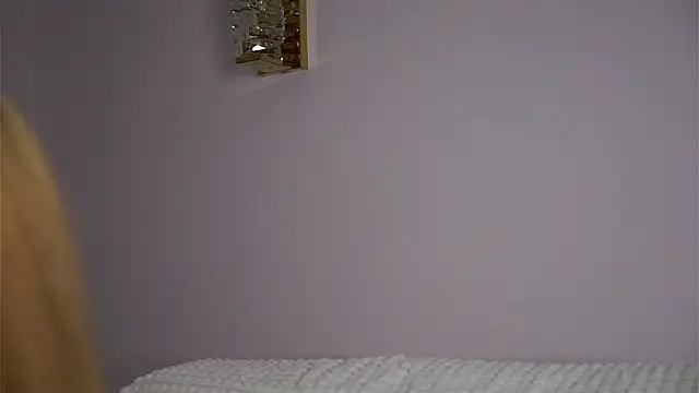 SunnivaCovil's cam snapshot