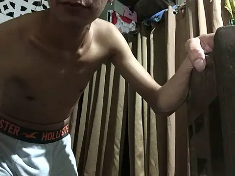 Skinny_BoyMilker69's cam snapshot