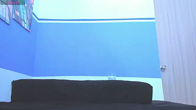 veronica_em1's cam snapshot