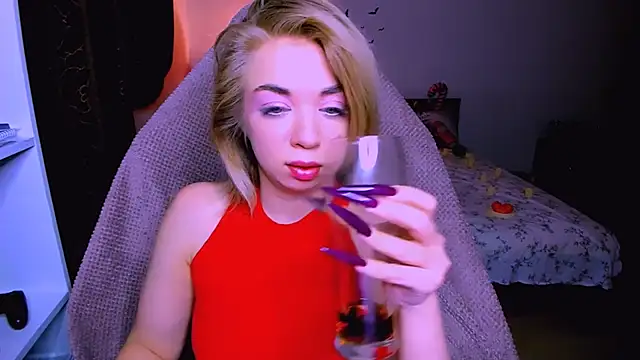 littleSiyfairy's cam snapshot