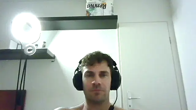 alpha-hunk's cam snapshot