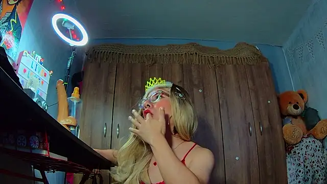 Taylor_Cum_Hot live sex cam