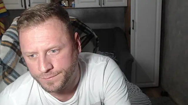 ALEX_BEAUTY2025's cam snapshot