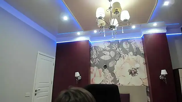 EmiliaYours live sex cam