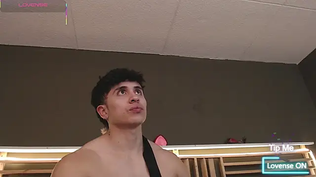 PaulEvens live sex cam