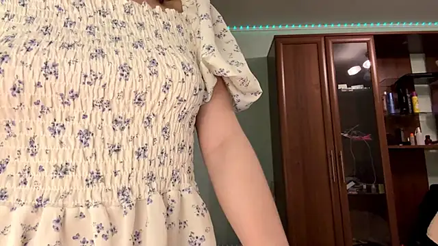 Adel_strongwoman live sex cam