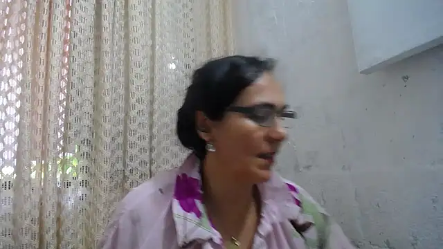 gabbyparker_'s cam snapshot