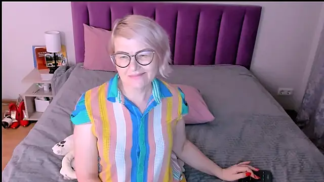 sabrinamacmarren's cam snapshot